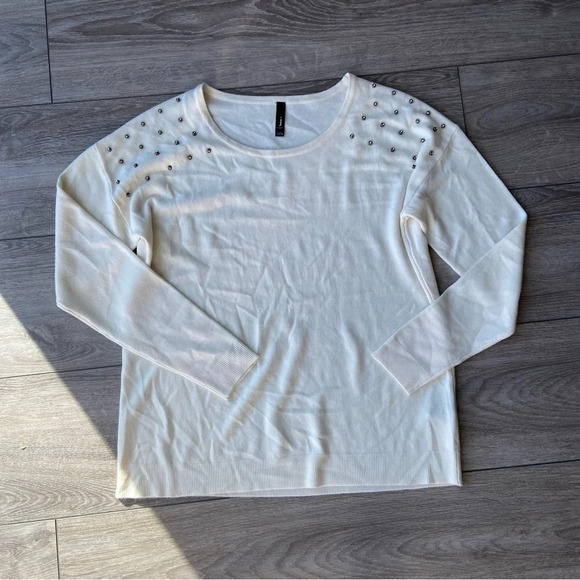 J Jess Beaded Embellished Soft Pullover Sweater - Picture 4 of 16